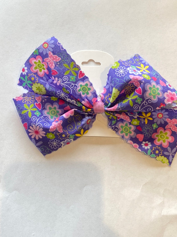 Printed Fabric bows on a clip - Wildflower Children's Boutique